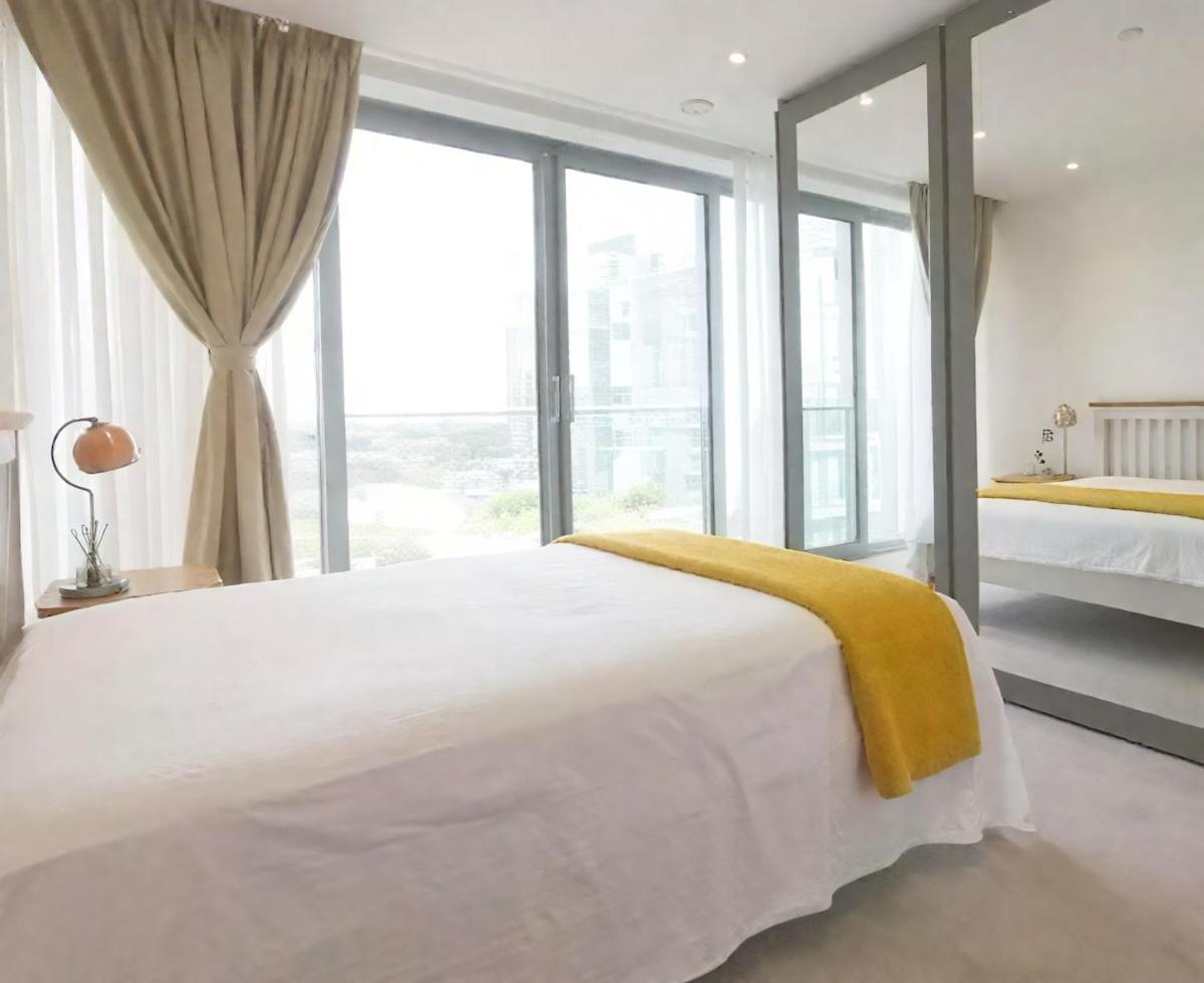 2 Bedroom Modern Flat Near Tower Bridge * London